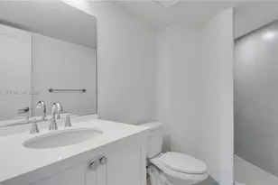 555 NE 34th St, Miami, FL 33137 - Photo 38