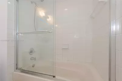 90 Alton Rd #1007, Miami Beach, FL 33139 - Photo 22