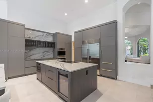 2499 Princeton Ct, Weston, FL 33327 - Photo 12