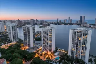 3000 Island Blvd, Aventura, FL 33160 - Photo 1