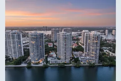 3000 Island Blvd #505, Aventura, FL 33160 - Photo 2