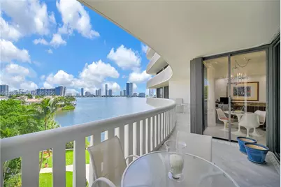 3000 Island Blvd #505, Aventura, FL 33160 - Photo 42
