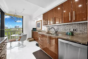 3000 Island Blvd, Aventura, FL 33160 - Photo 32