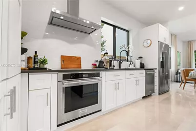 [Address not provided], Fort Lauderdale, FL 33304 - Photo 12