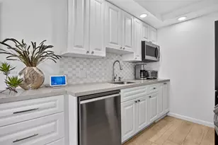 3052 Guildford C, Boca Raton, FL 33434 - Photo 6
