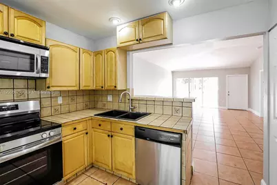10352 SW 208th Ln, Cutler Bay, FL 33189 - Photo 8