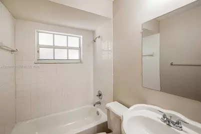 10352 SW 208th Ln, Cutler Bay, FL 33189 - Photo 16