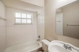 10352 SW 208th Ln, Cutler Bay, FL 33189 - Photo 16