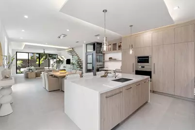 1418 NE 6th St, Fort Lauderdale, FL 33304 - Photo 4