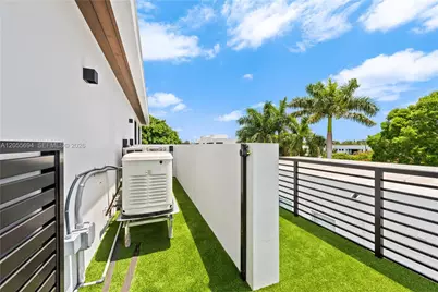 1418 NE 6th St, Fort Lauderdale, FL 33304 - Photo 84