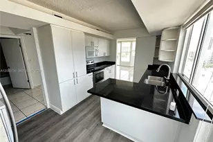 3411 Indian Creek Dr, Miami Beach, FL 33140 - Photo 14