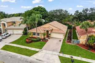 8688 Via Ancho Rd, Boca Raton, FL 33433 - Photo 2
