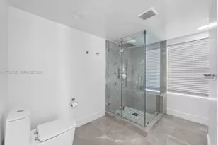 670 SE 7th Ave, Pompano Beach, FL 33060 - Photo 12