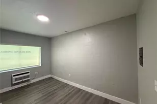 1025 Meridian Ave, Miami Beach, FL 33139 - Photo 2