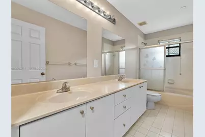 4283 Vineyard Cir #4283, Weston, FL 33332 - Photo 38