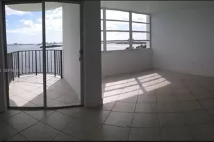 11930 N Bayshore Dr, North Miami, FL 33181 - Photo 16