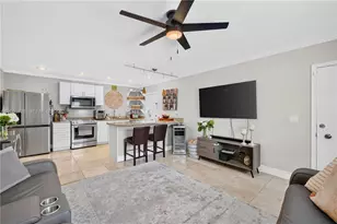 2220 NE 68th St, Fort Lauderdale, FL 33308 - Photo 2