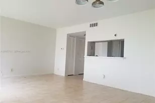 9901 Westview Dr, Coral Springs, FL 33076 - Photo 2