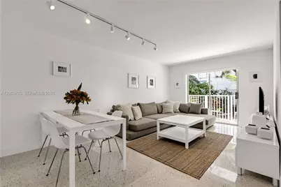 836 SW 1st St #102, Miami, FL 33130 - Photo 16