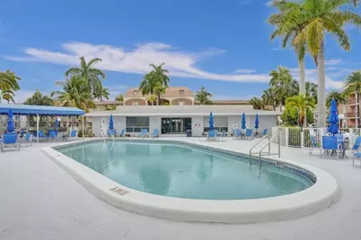 455 Paradise Isle Blvd #207, Hallandale Beach, FL 33009 - Photo 8