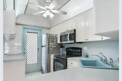 455 Paradise Isle Blvd #207, Hallandale Beach, FL 33009 - Photo 26