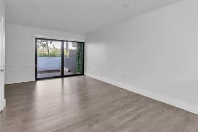 1901 NW S River Dr #28C, Miami, FL 33125 - Photo 8