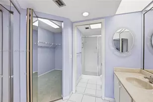 12500 SW 5th Ct, Pembroke Pines, FL 33027 - Photo 18