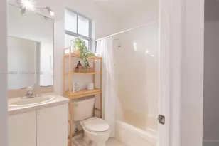 8526 NW 108th Ave, Doral, FL 33178 - Photo 34