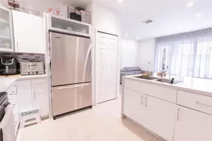 8526 NW 108th Ave, Doral, FL 33178 - Photo 22