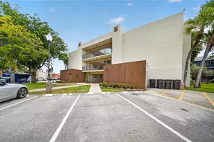 8045 SW 107th Ave, Miami, FL 33173 - Photo 40