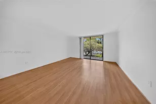 8045 SW 107th Ave, Miami, FL 33173 - Photo 6
