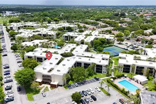 8045 SW 107th Ave, Miami, FL 33173 - Photo 4