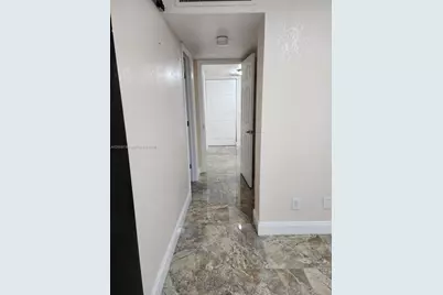 11130 N Lakeview Dr #1, Pembroke Pines, FL 33026 - Photo 28