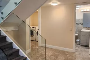 11130 N Lakeview Dr, Pembroke Pines, FL 33026 - Photo 12