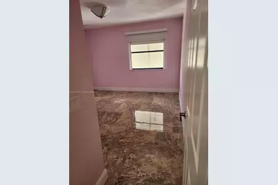 11130 N Lakeview Dr #1, Pembroke Pines, FL 33026 - Photo 26