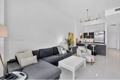 500 Brickell Ave #1100, Miami, FL 33131 - Photo 4