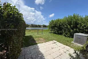 2373 SE 14th St, Homestead, FL 33035 - Photo 14