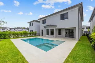 19670 NE 14th Ct, Miami, FL 33179 - Photo 2