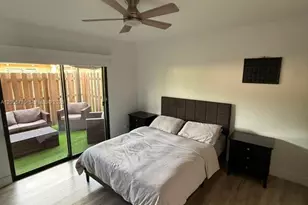 8167 SW 24th St, Davie, FL 33324 - Photo 10
