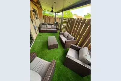 8167 SW 24th St, Davie, FL 33324 - Photo 12