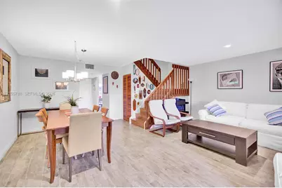 12471 NW 3 St #D2, Plantation, FL 33325 - Photo 10