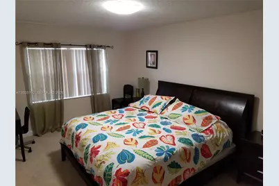 8290 Lake Dr #440, Doral, FL 33166 - Photo 6