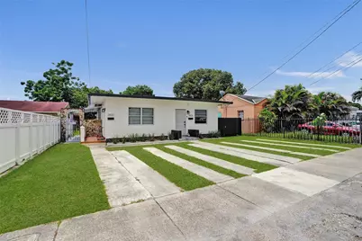 2920 SW 3rd St #2920, Miami, FL 33135 - Photo 2