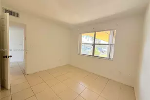 1302 NE 191st St, Miami, FL 33179 - Photo 10