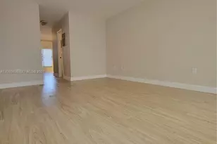 441 Collins Ave, Miami Beach, FL 33139 - Photo 12