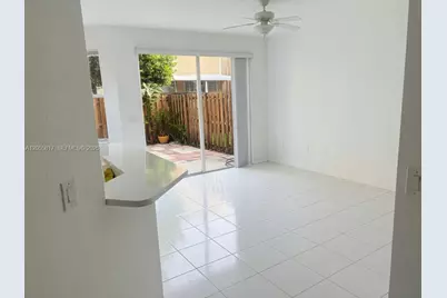 16654 SW 83rd Ln, Miami, FL 33193 - Photo 6