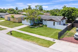 10221 SW 169th St, Miami, FL 33157 - Photo 2
