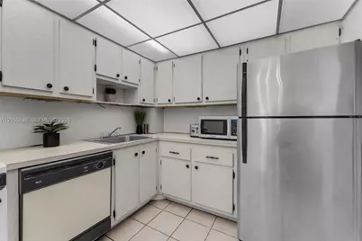 16851 NE 23rd Ave #A516, North Miami Beach, FL 33160 - Photo 12