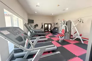 6175 NW 186th St, Hialeah, FL 33015 - Photo 32