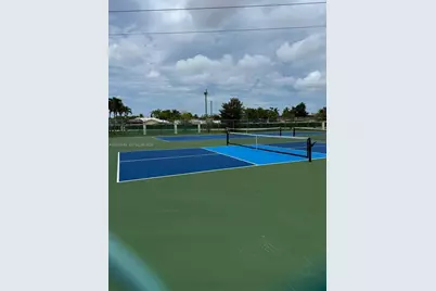 3680 N 56th Ave #823, Hollywood, FL 33021 - Photo 10
